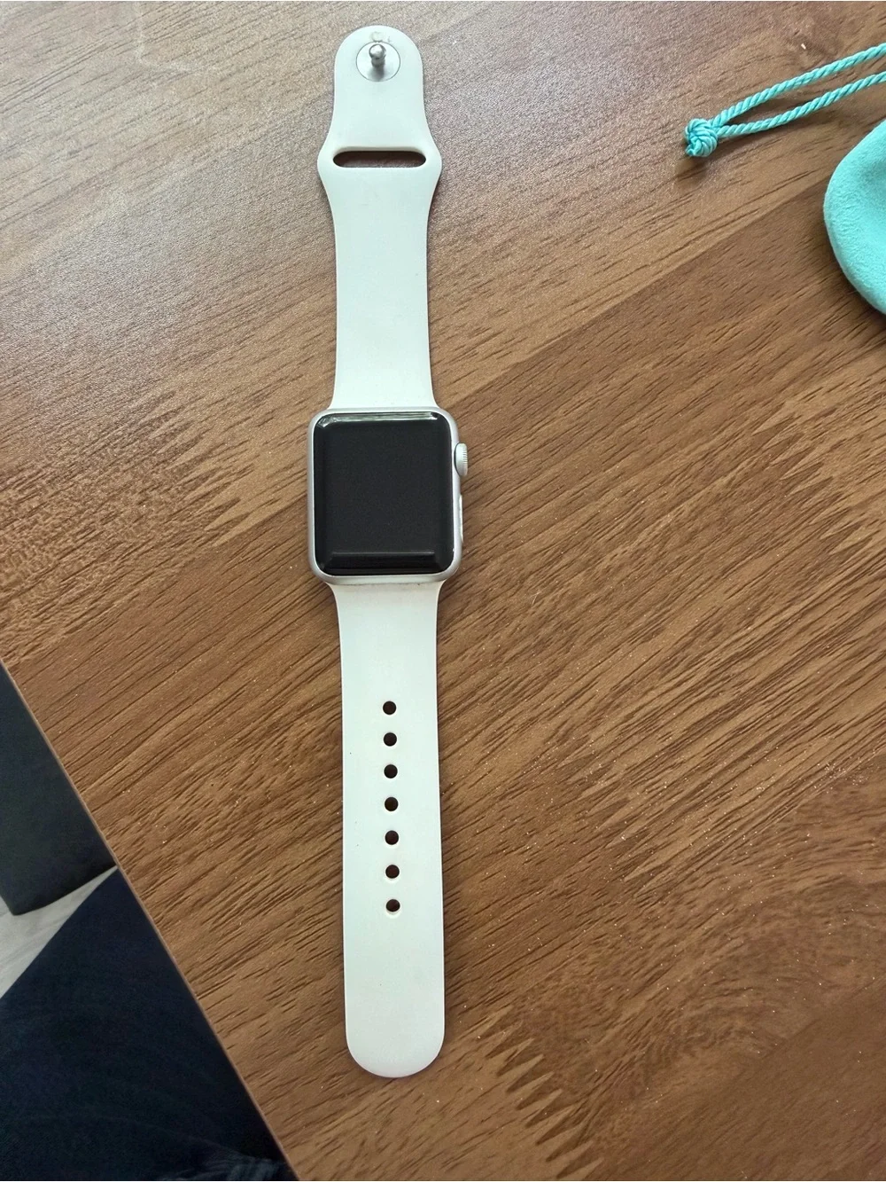 Apple Watch - series 1 White Sport Band (Silver Case)